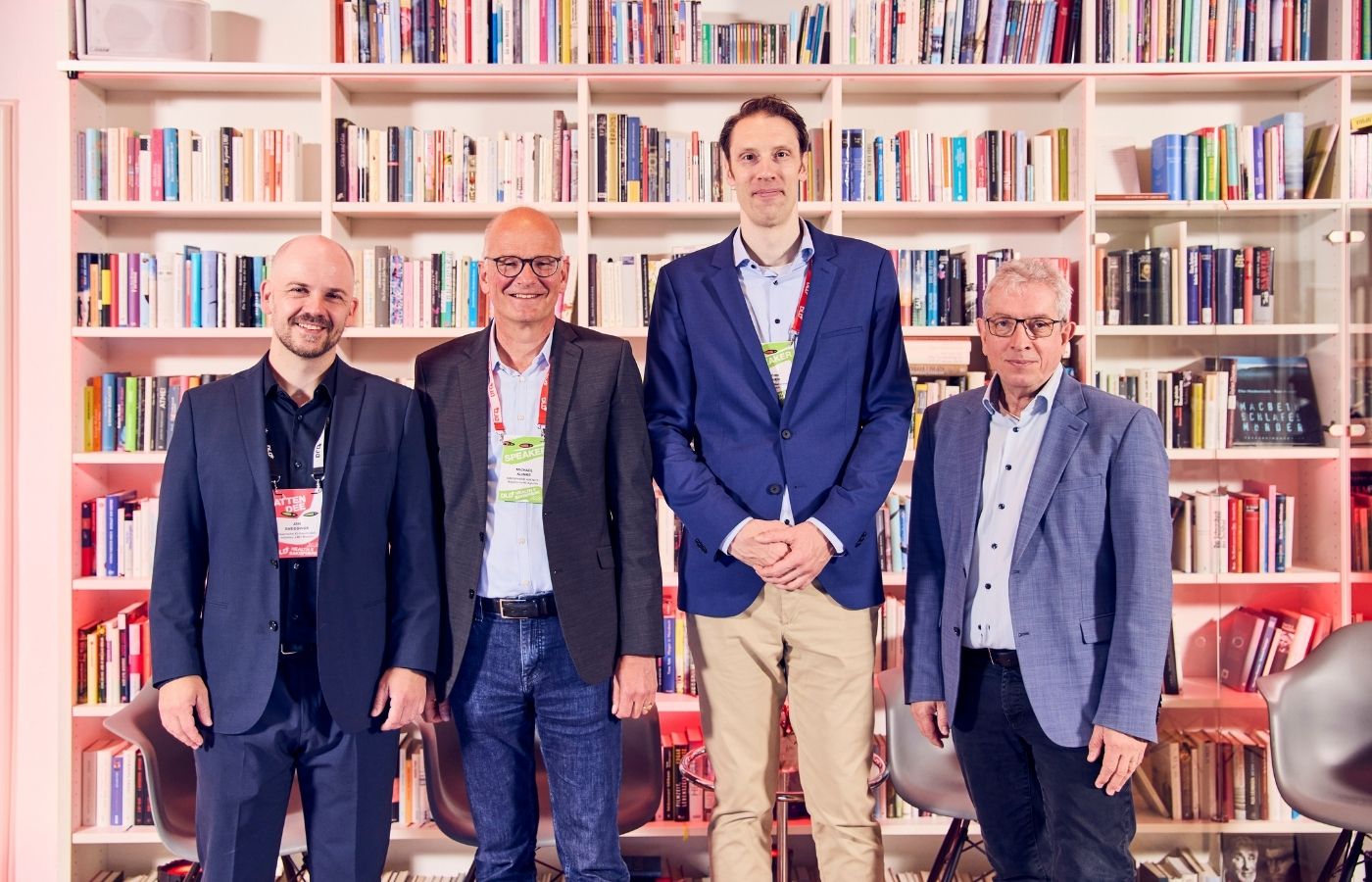 Dr. Jan Smeddinck mit dem Steering Committee